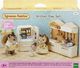 Figurka Epoch Sylvanian Families Wiejska kuchnia z lodówką 1