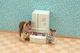 Figurka Epoch Sylvanian Families Wiejska kuchnia z lodówką 4