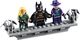 LEGO DC 1989 Batmobile (76139) 9