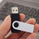Pendrive Kootion KOOTION 5 sztuk Pamięci USB 64GB Pamięć USB 2.0 Pamięci USB 5 wielokolorowych, obracanych o 360 metalowych konstrukcji z brelokiem do kluczy Pamięci USB (5 kolorów: czarny, biały, czerwony, żółty, fioletowy) 7