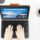 Strado Etui z Klawiaturą Lenovo Tab M10 X605 (Czarny) uniwersalny 3