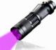 Latarka Aptel TAKTYCZNA LATARKA Z DIODĄ UV 395nm 5W ZOOM IPX4 czarna ZD75A 1