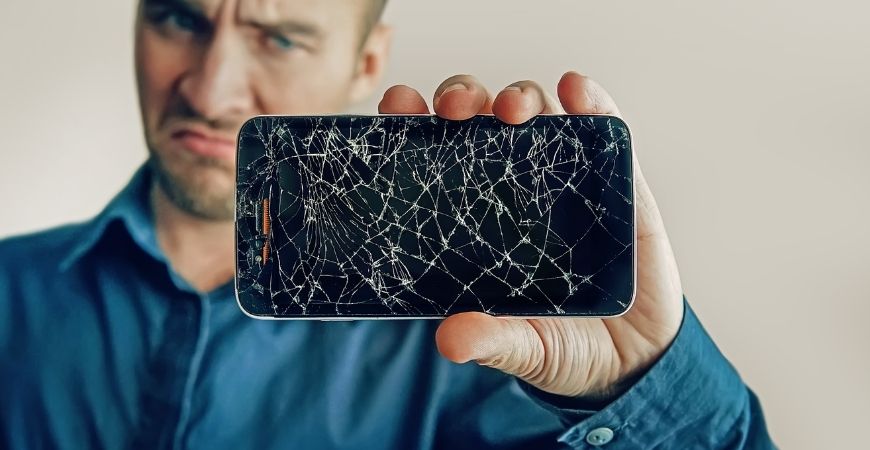 Jak odzyskać dane z uszkodzonego smartfona