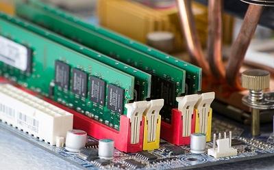 Co to pamięć RAM DDR2, DDR3 i DDR4? Które lepsze? Jak wybrać?