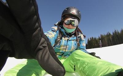 Rękawice snowboardowe – jak wybrać?
