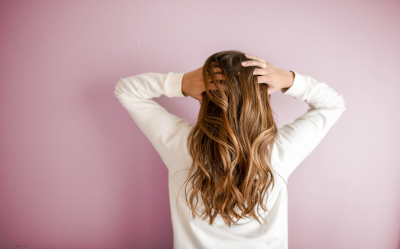 Jak zadbać o włosy? Świadoma pielęgnacja włosów