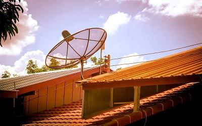 Jak ustawić antenę satelitarną? Poznaj kilka praktycznych wskazówek