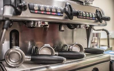 Zestawienie najlepszych automatycznych ekspresów ciśnieniowych do kawy