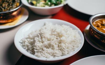 Czy warto kupić ryżowar? Jakie urządzenie do gotowania ryżu wybrać?