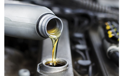 Jak zapobiec i jak usuwać wycieki oleju silnikowego?