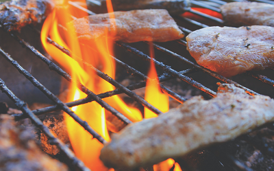 Jak szybko rozpalić grilla bez rozpałki?