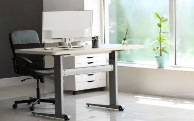 Biurko ergonomiczne – bezpieczne stanowisko pracy