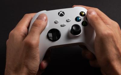 Jak podłączyć pada Xbox do PC?