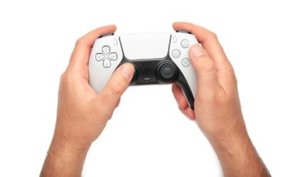 Jak podłączyć pada PS5 do PC?
