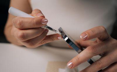 Jak wyczyścić głośniki w telefonie? Metody i przydatne akcesoria