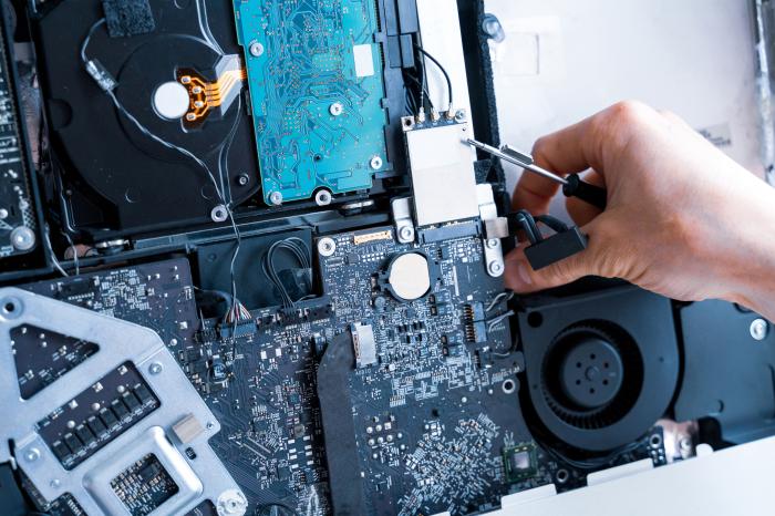 Jak sprawdzić wydajność i stan PC? Przewodnik po diagnostyce komputera