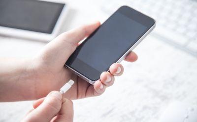 Dlaczego telefon się nie ładuje? Przyczyny i rozwiązania